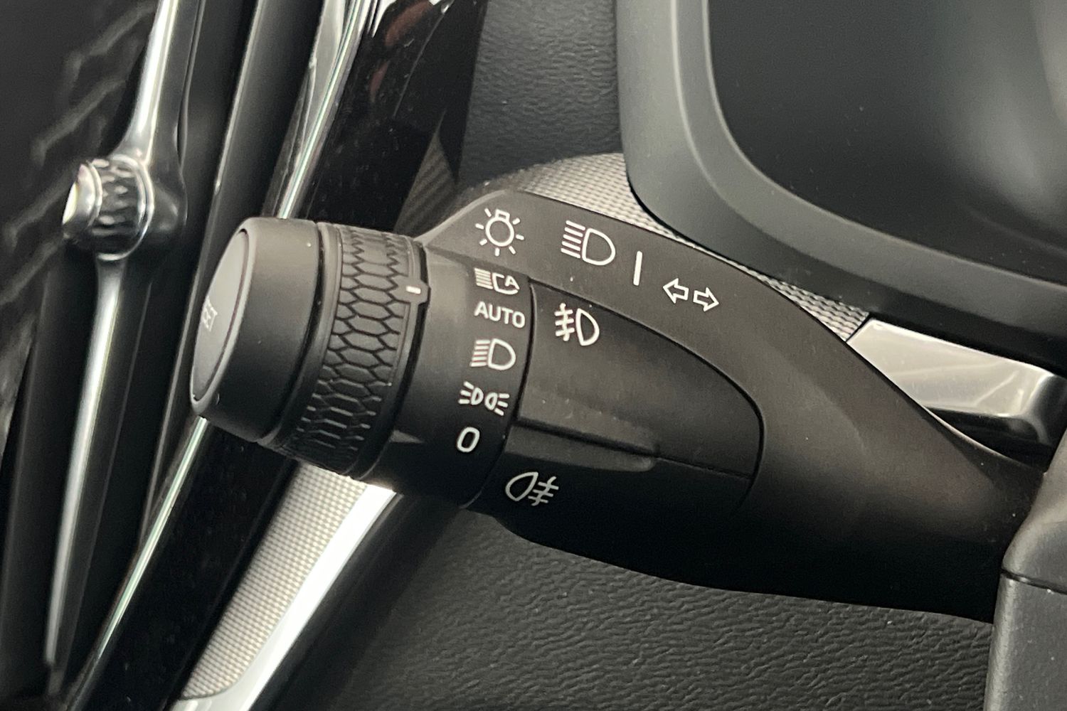 Used Volvo V60 2025 for sale - 76630246: Photo 31