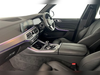 Used BMW X5 2022 for sale - 76302319: Photo