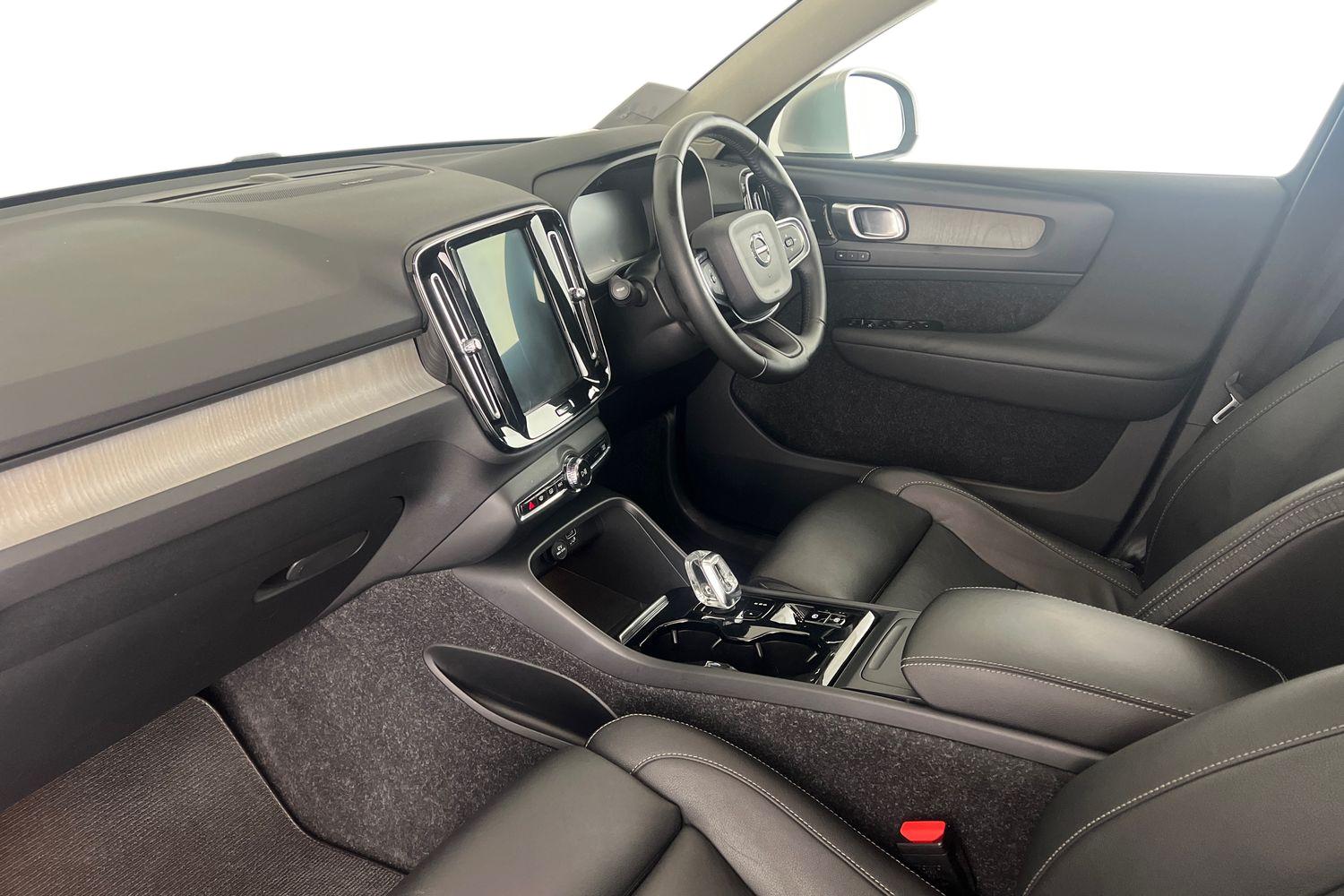 Used Volvo XC40 2018 for sale - 76079033: Photo 2