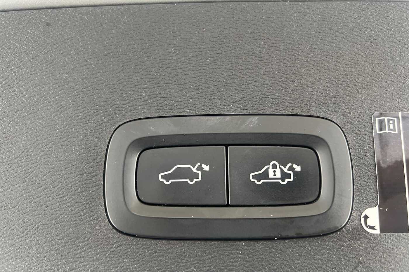 Used Volvo XC40 2018 for sale - 76079033: Photo 22