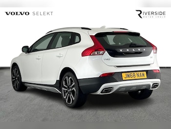 Used Volvo V40 2018 for sale - 78724558: Photo