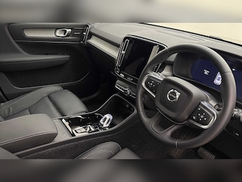 Used Volvo XC40 2025 for sale - 78778900: Photo