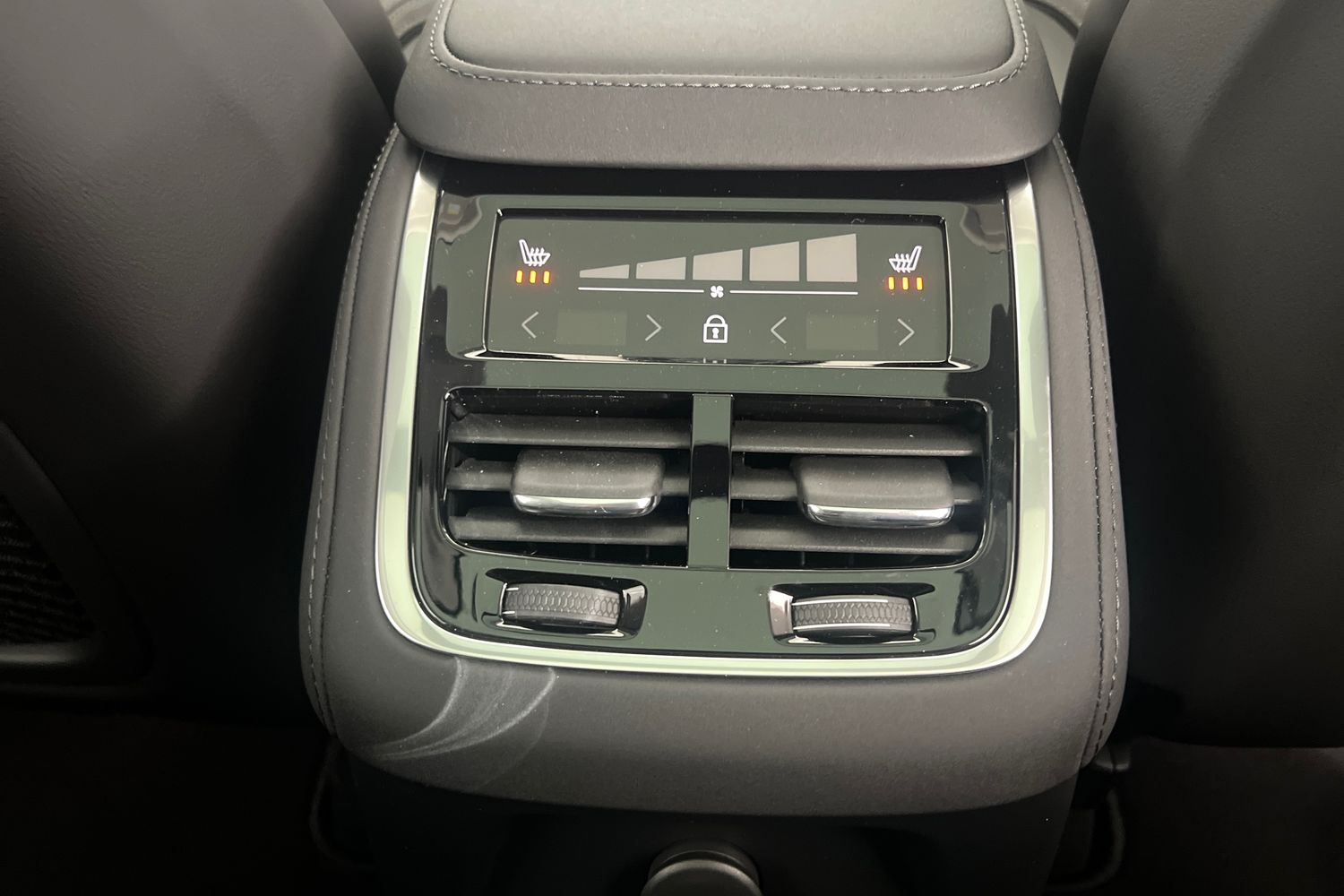 Used Volvo XC90 2025 for sale - 76479808: Photo 28