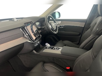 Used Volvo XC90 2025 for sale - 76479808: Photo