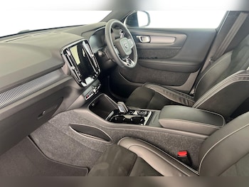 Used Volvo XC40 2022 for sale - 76817843: Photo