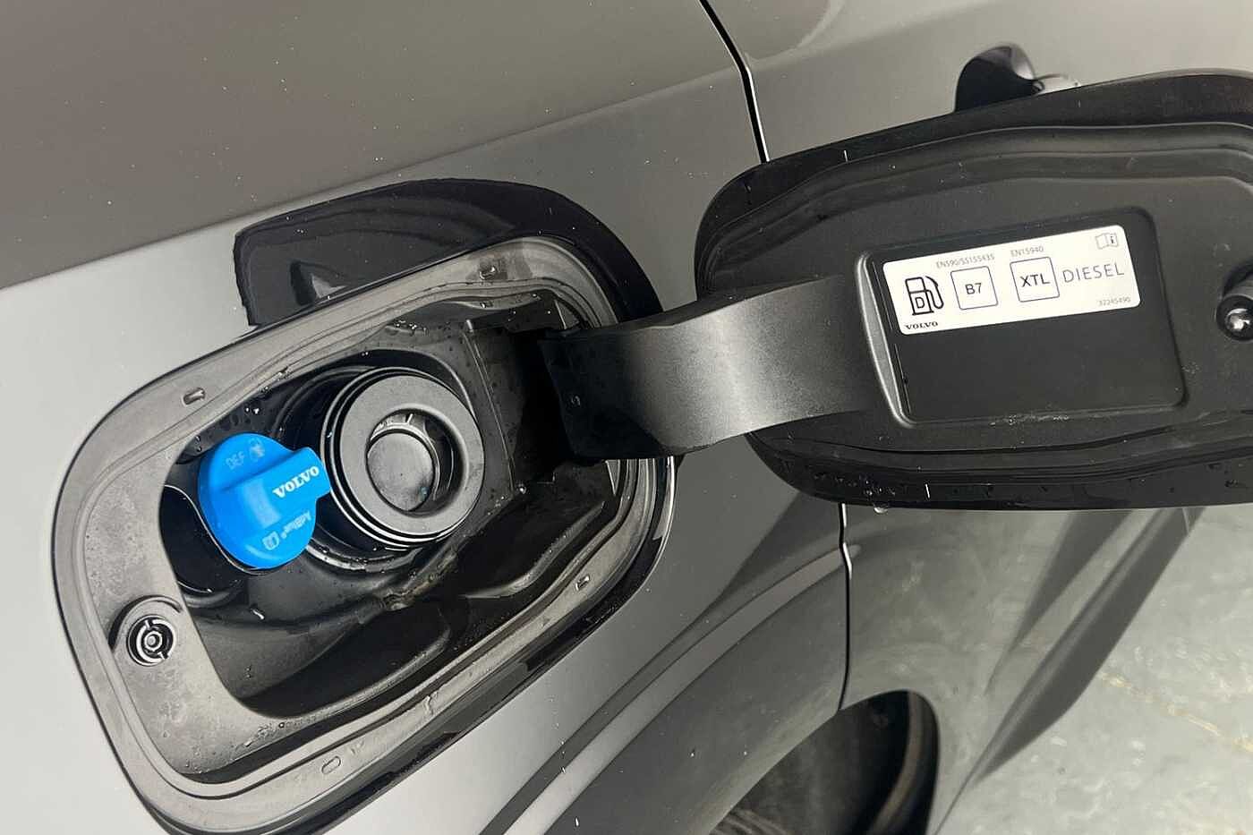 Used Volvo XC60 2021 for sale - 76796347: Photo 37