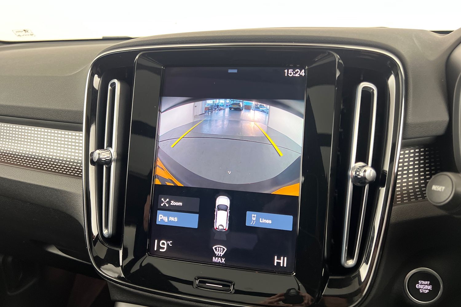 Used Volvo XC40 2021 for sale - 76796332: Photo 16