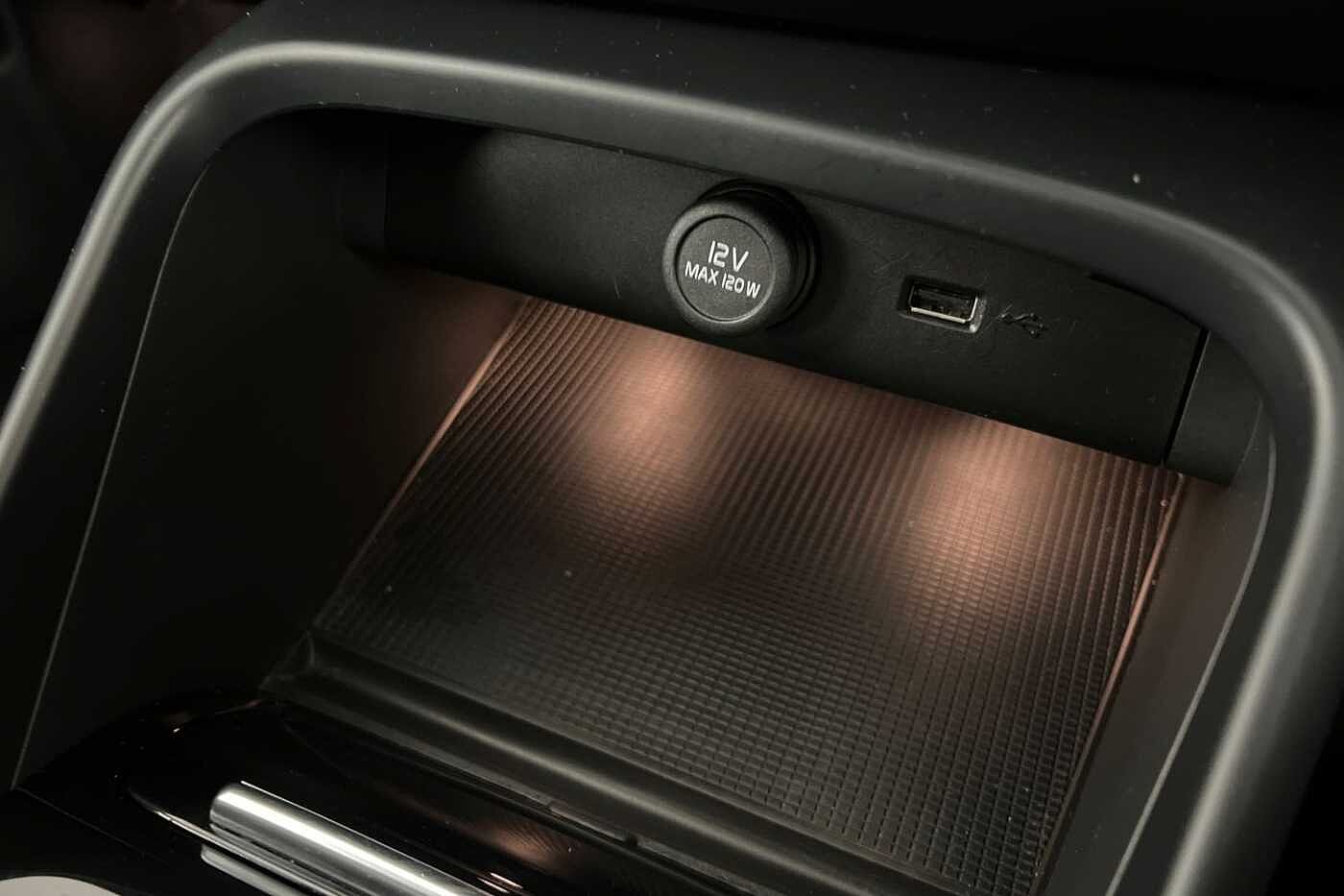 Used Volvo XC40 2021 for sale - 76796332: Photo 31