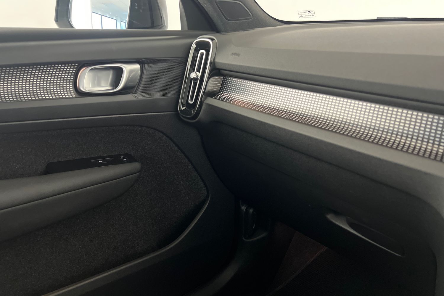 Used Volvo XC40 2021 for sale - 76796332: Photo 32