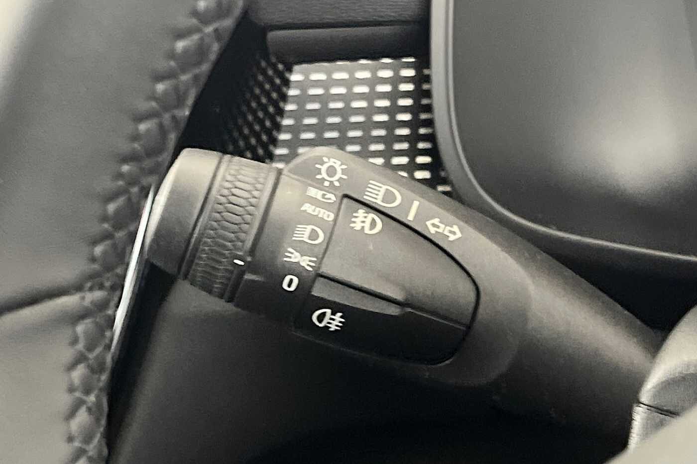 Used Volvo XC40 2021 for sale - 76796332: Photo 34