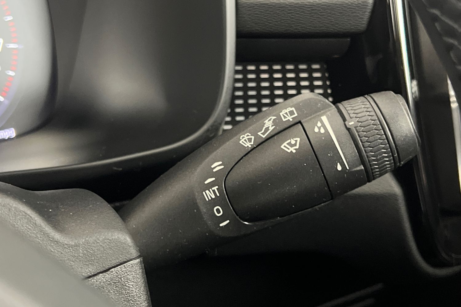 Used Volvo XC40 2021 for sale - 76796332: Photo 35