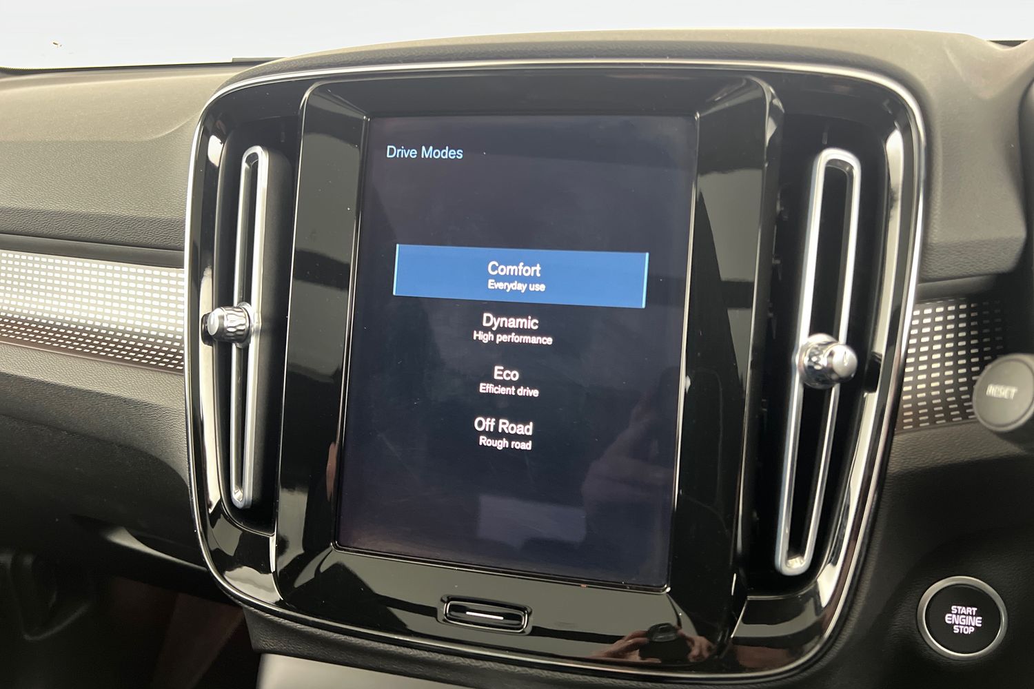 Used Volvo XC40 2021 for sale - 76796332: Photo 37