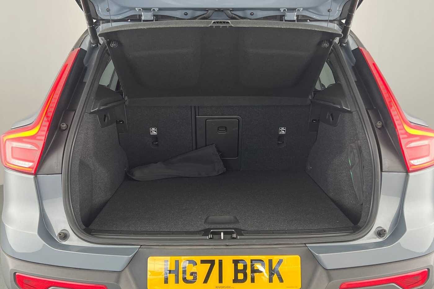 Used Volvo XC40 2021 for sale - 76796332: Photo 8