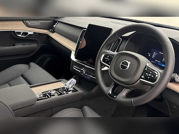 Used Volvo XC90 2025 for sale - 78406480: Photo