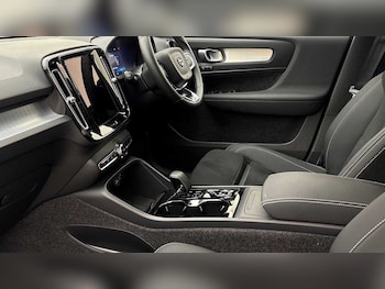 Used Volvo XC40 2025 for sale - 78670363: Photo