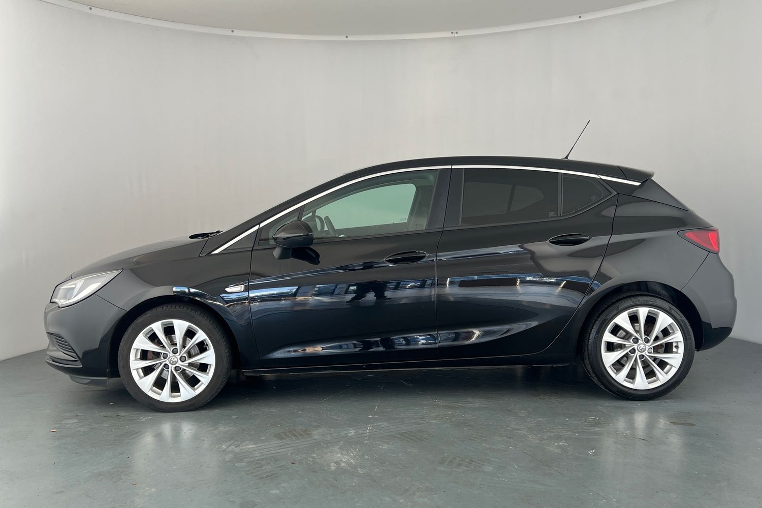 Used Vauxhall Astra 2016 for sale - 77019878: Photo 36