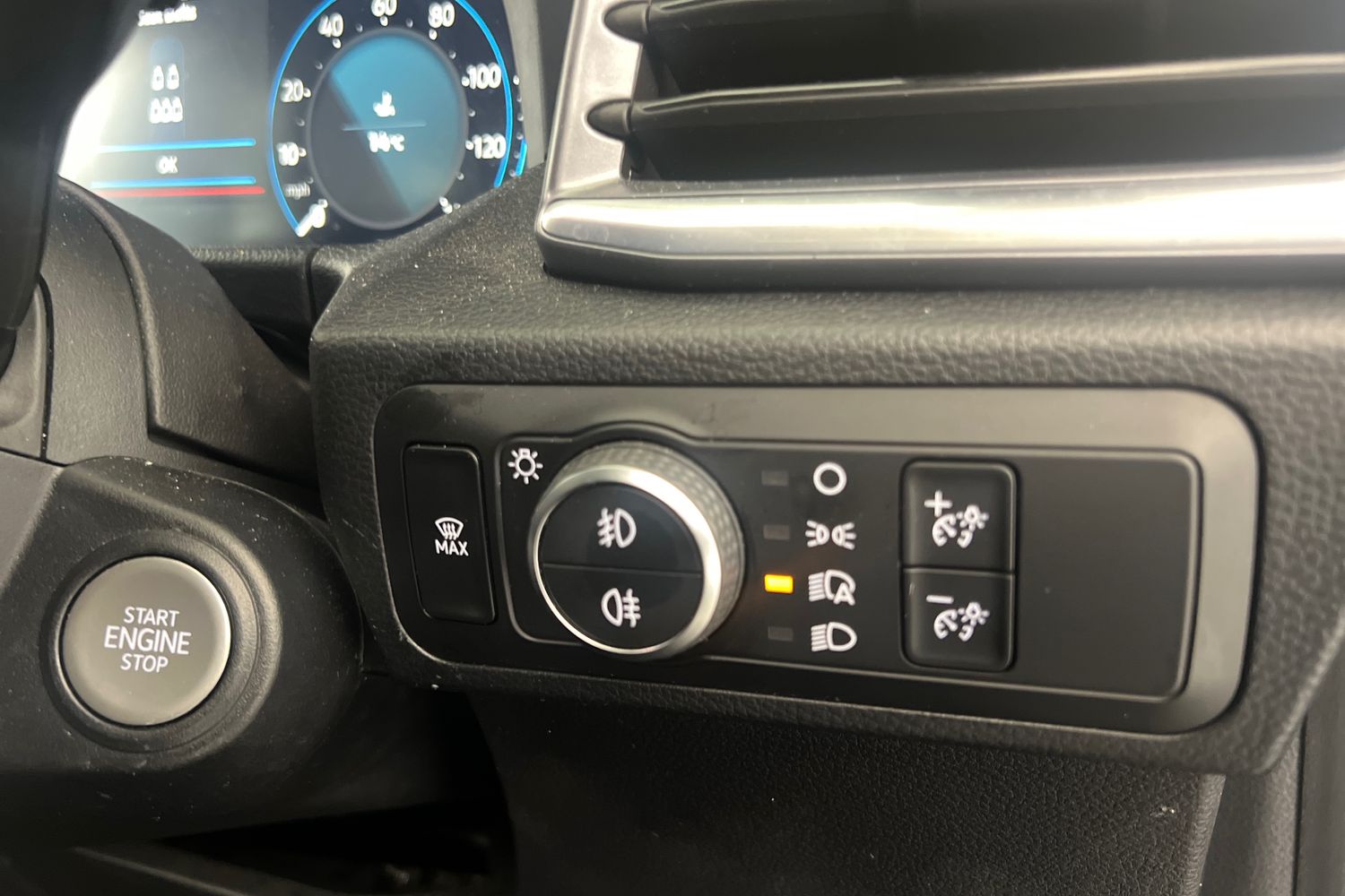 Used Volkswagen Amarok 2023 for sale - 77917871: Photo 29