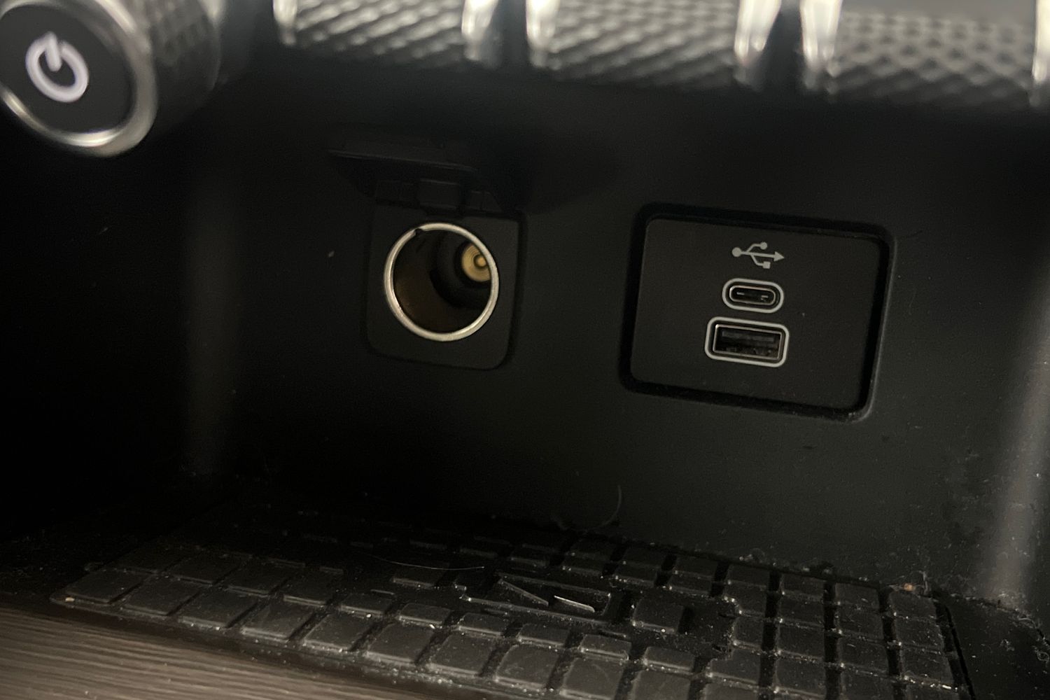 Used Volkswagen Amarok 2023 for sale - 77917871: Photo 36