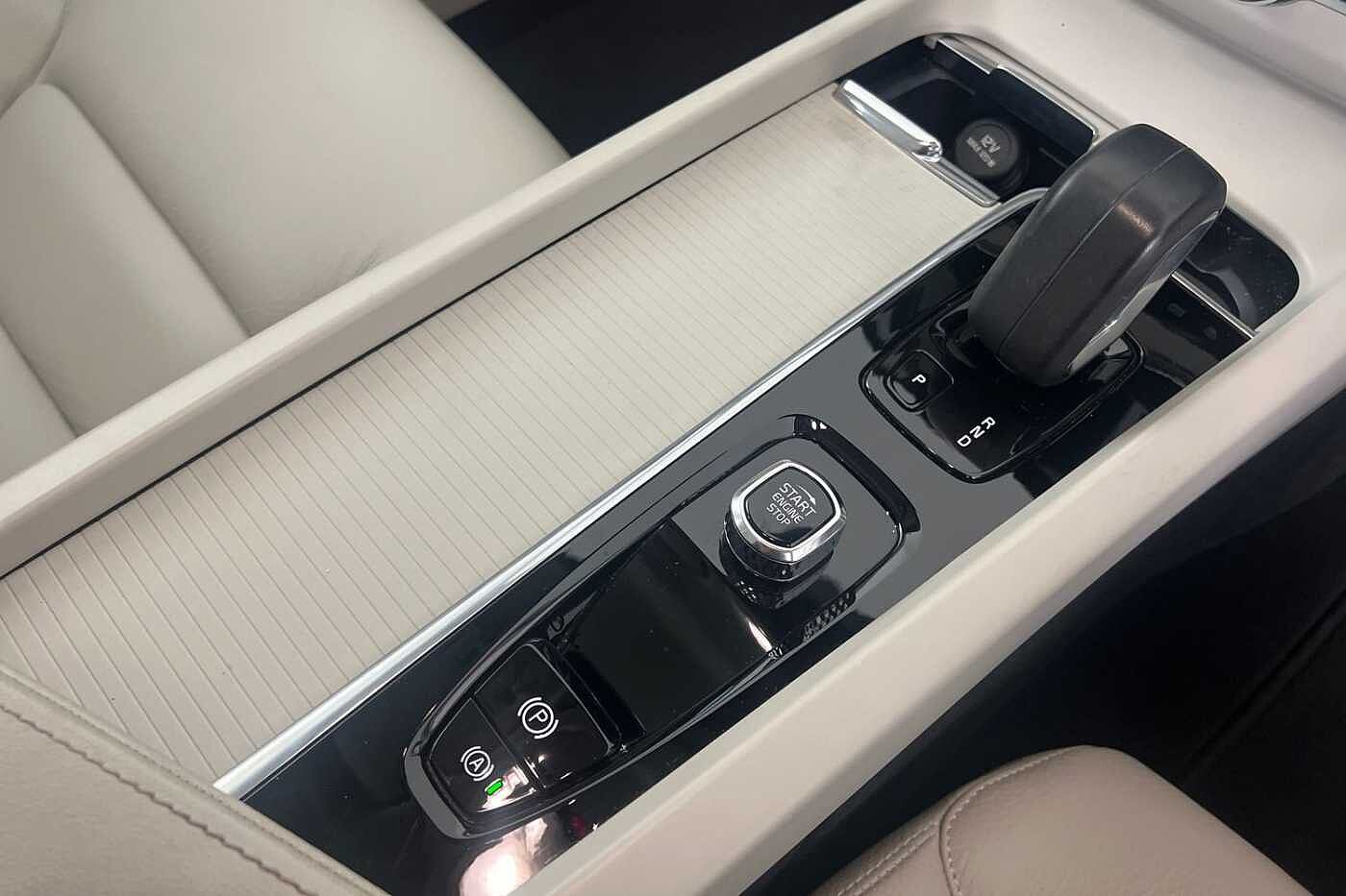 Used Volvo XC60 2022 for sale - 77614324: Photo 13