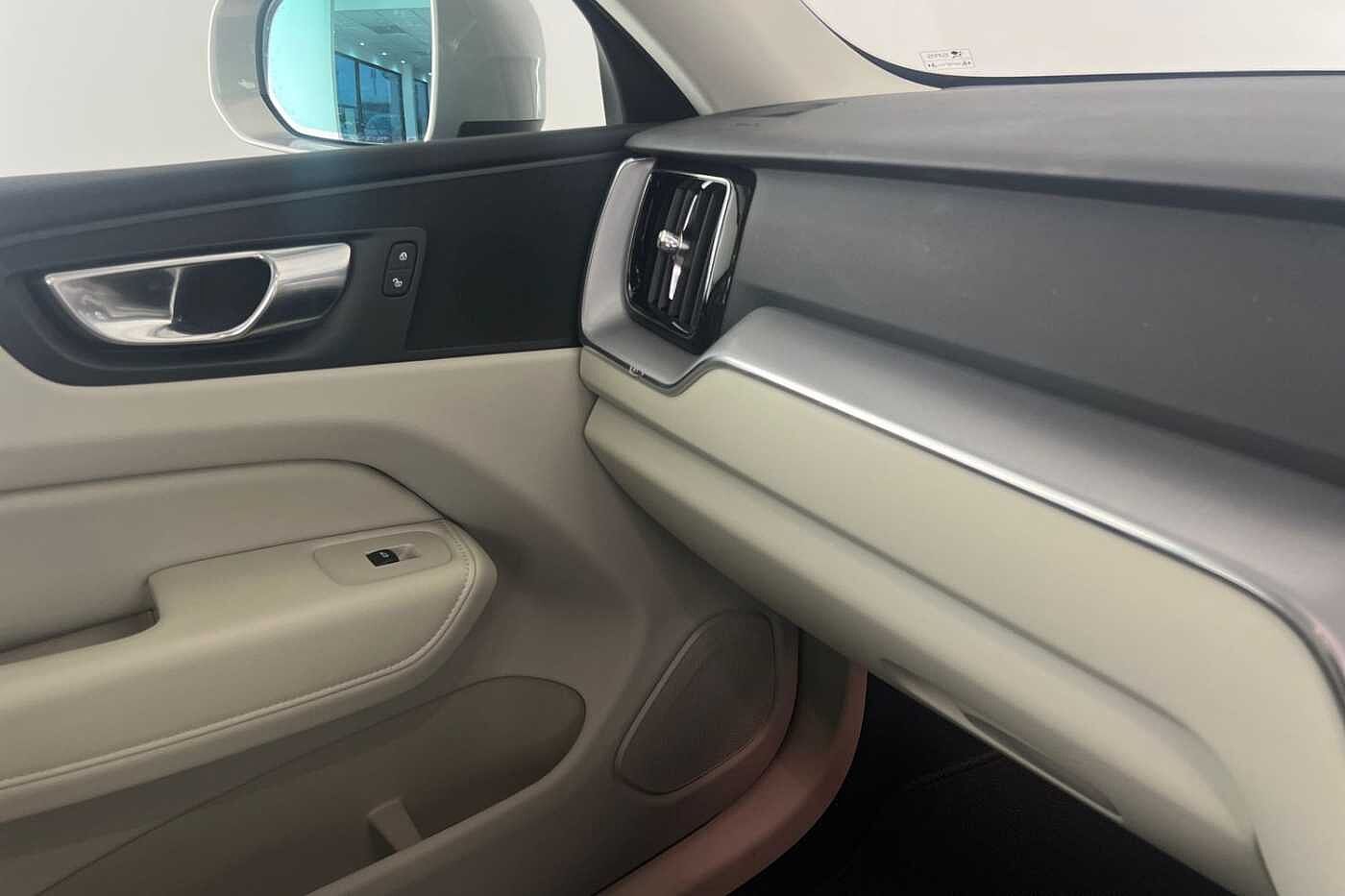 Used Volvo XC60 2022 for sale - 77614324: Photo 33