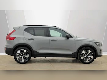 Used Volvo XC40 2025 for sale - 78670360: Photo