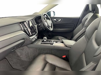Used Volvo XC60 2023 for sale - 78748124: Photo