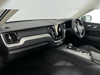Used Volvo XC60 2023 for sale - 79354946: Photo
