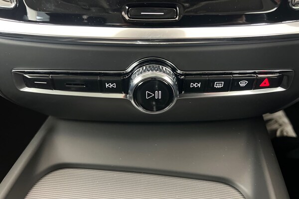 Used Volvo V60 2025 for sale - 75439767: Photo 14