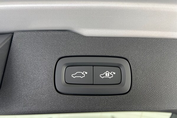 Used Volvo V60 2025 for sale - 75439767: Photo 21