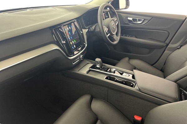 Used Volvo V60 2025 for sale - 75439767: Photo 2