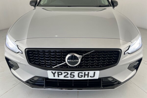 Used Volvo V60 2025 for sale - 75439767: Photo 40