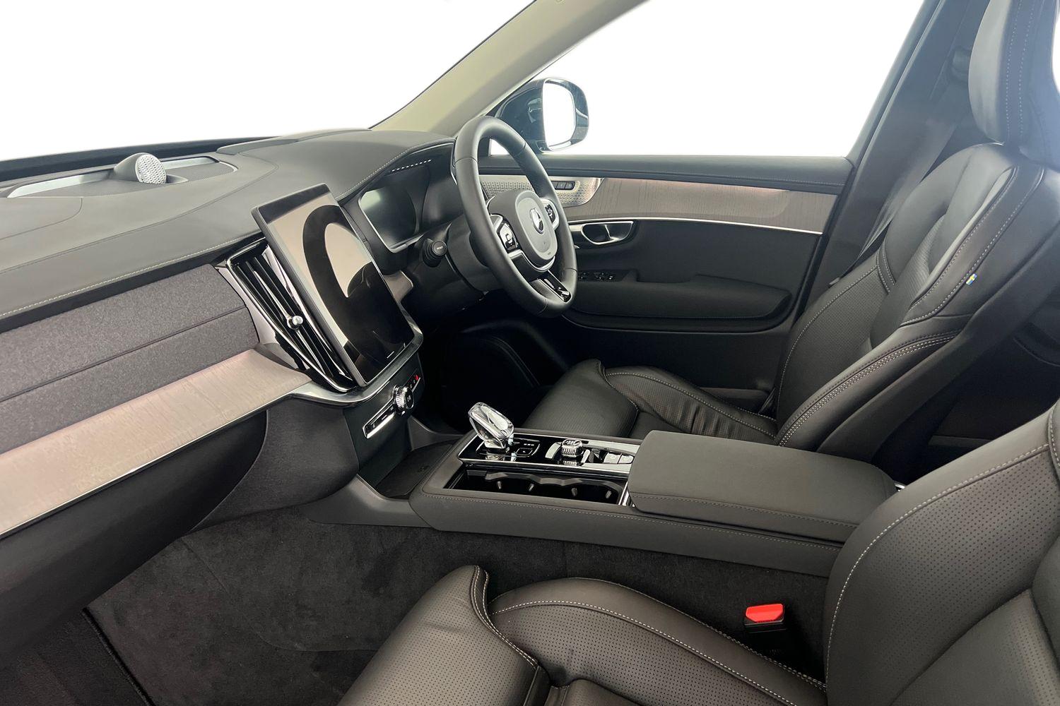 Used Volvo XC90 2025 for sale - 76796324: Photo 2