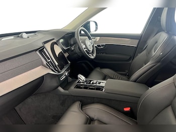 Used Volvo XC90 2025 for sale - 76796324: Photo