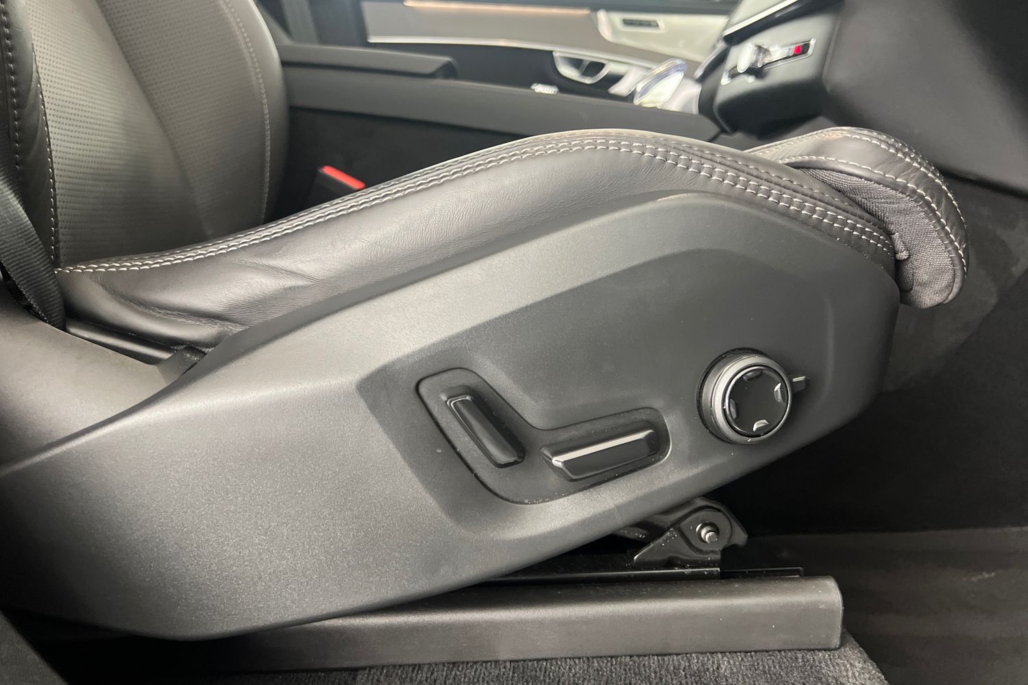 Used Volvo XC90 2025 for sale - 76796324: Photo 32