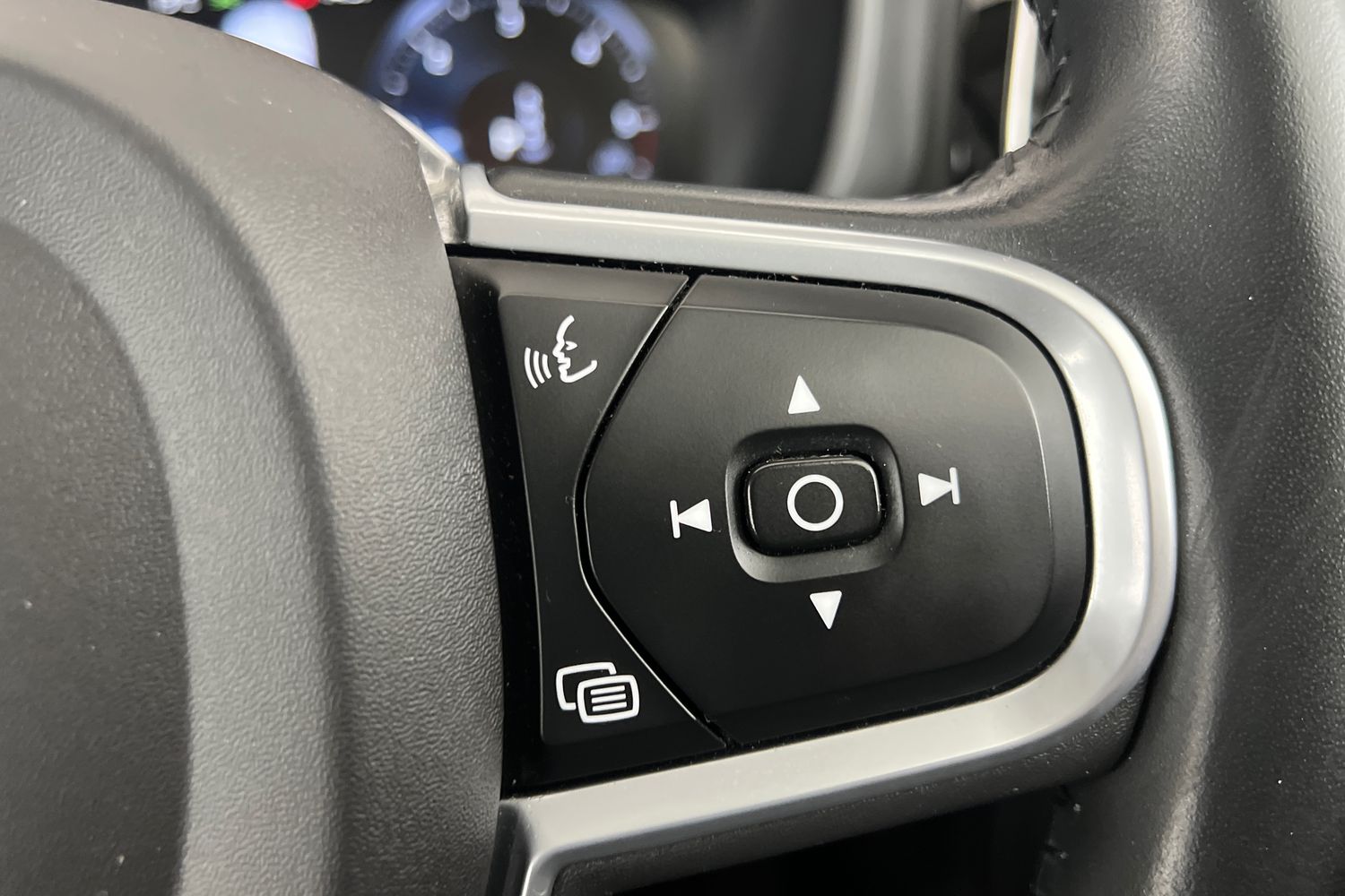 Used Volvo XC60 2021 for sale - 76796355: Photo 12