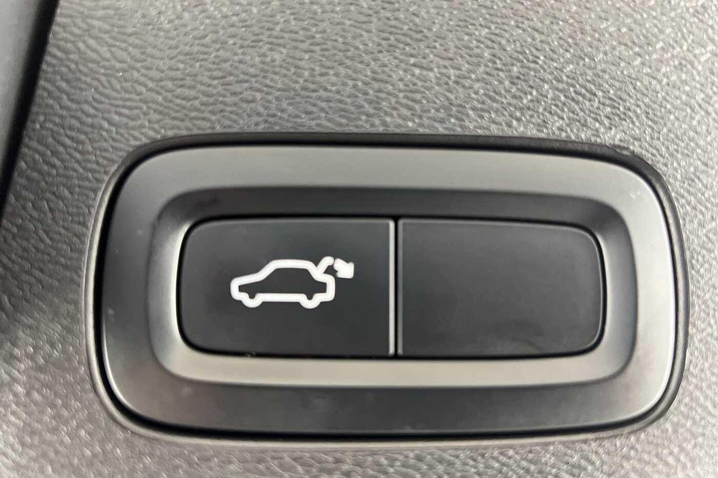 Used Volvo XC60 2021 for sale - 76796355: Photo 22