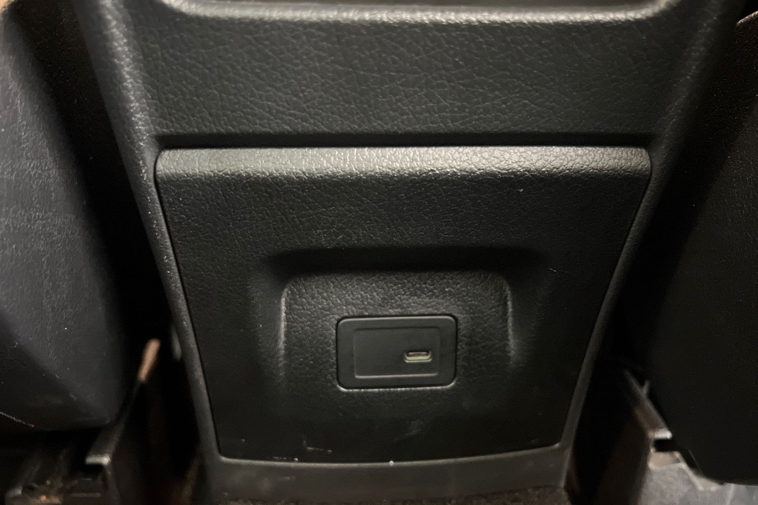 Used Mercedes-Benz GLB 2023 for sale - 76640297: Photo 28