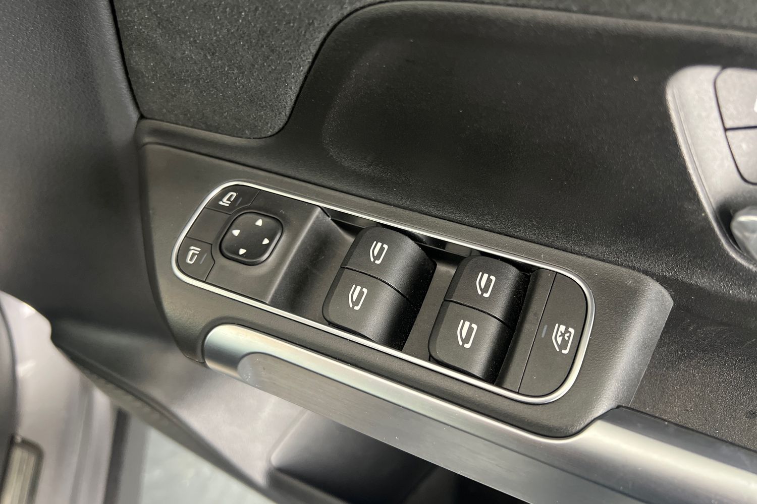 Used Mercedes-Benz GLB 2023 for sale - 76640297: Photo 30