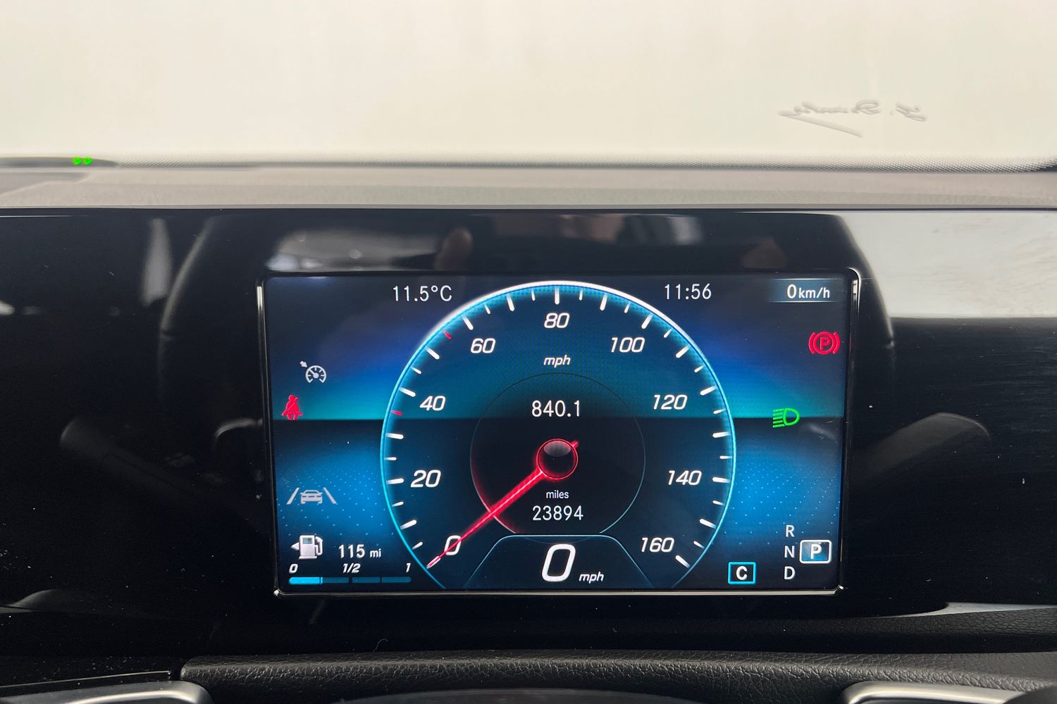 Used Mercedes-Benz GLB 2023 for sale - 76640297: Photo 8