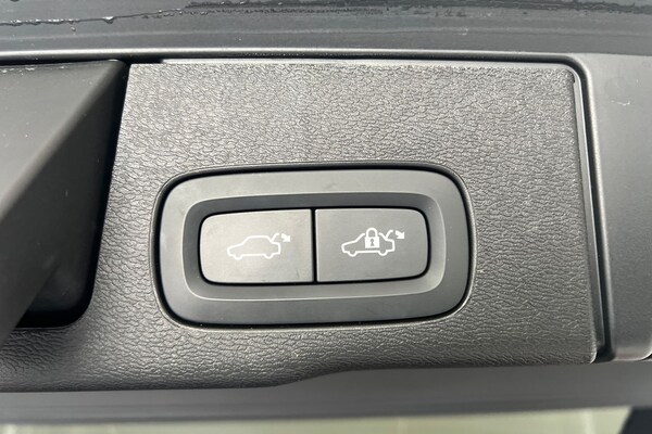 Used Volvo XC60 2022 for sale - 75439999: Photo 22