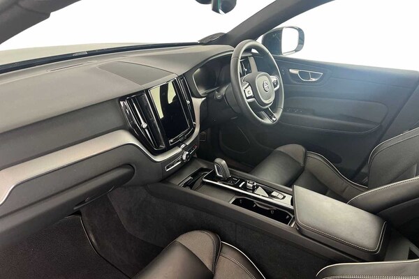 Used Volvo XC60 2022 for sale - 75439999: Photo 2