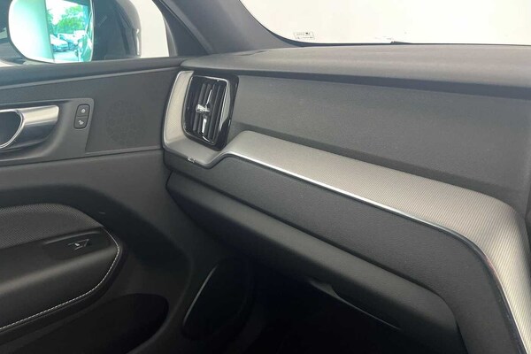 Used Volvo XC60 2022 for sale - 75439999: Photo 31