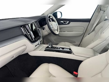 Used Volvo XC60 2022 for sale - 79458706: Photo