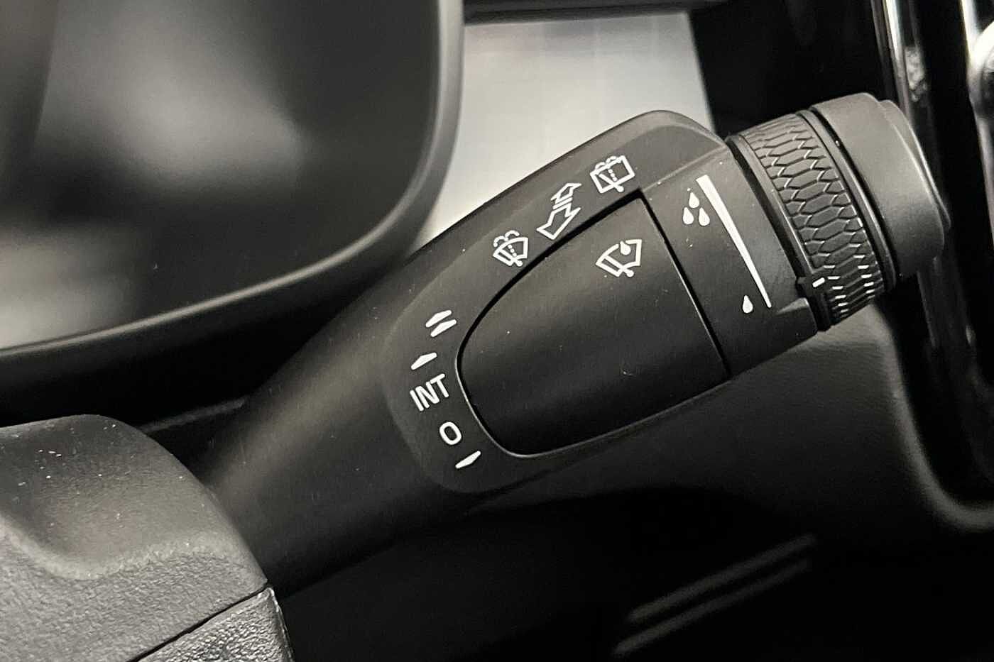 Used Volvo XC40 2025 for sale - 77035868: Photo 33