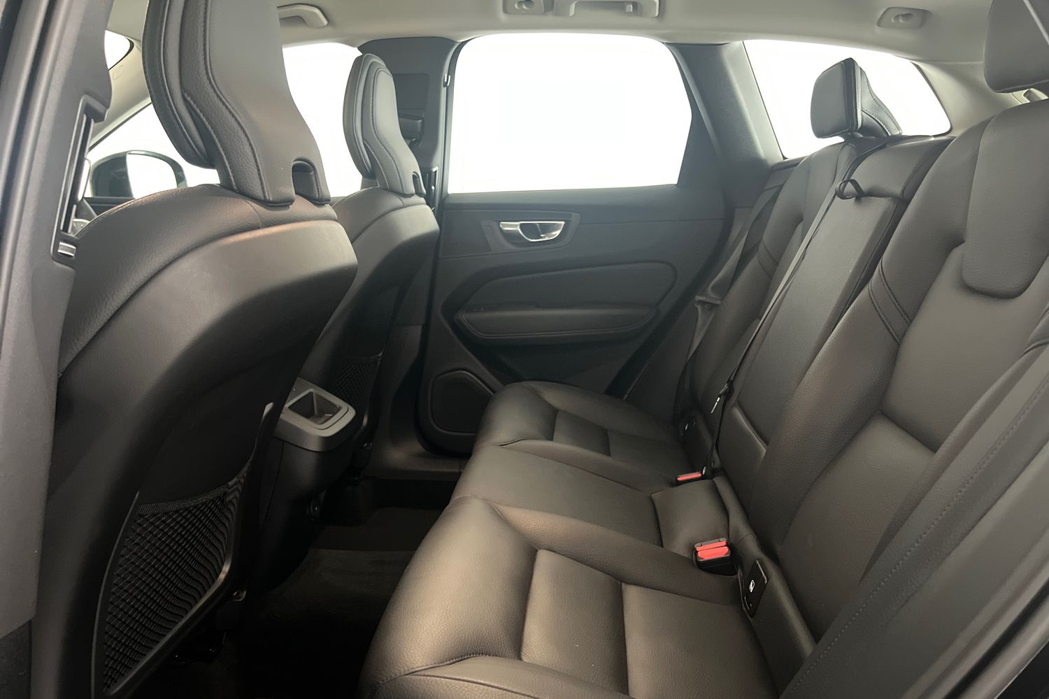 Used Volvo XC60 2022 for sale - 76130408: Photo 17