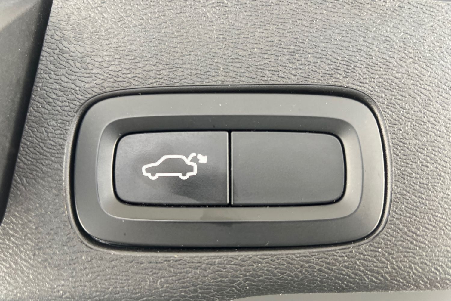 Used Volvo XC60 2022 for sale - 76130408: Photo 22