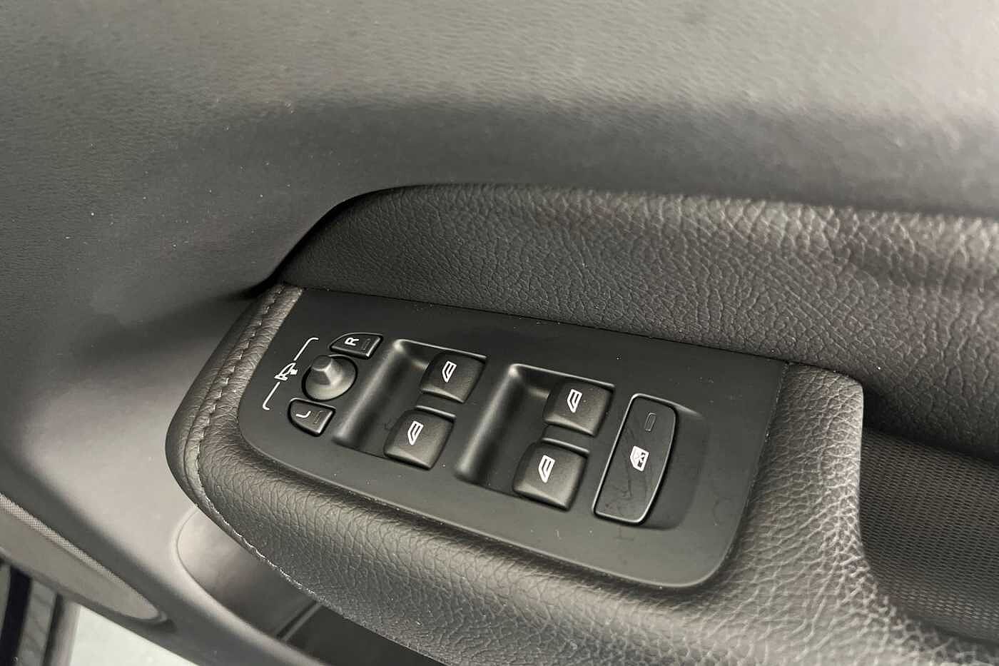 Used Volvo XC60 2022 for sale - 76130408: Photo 29