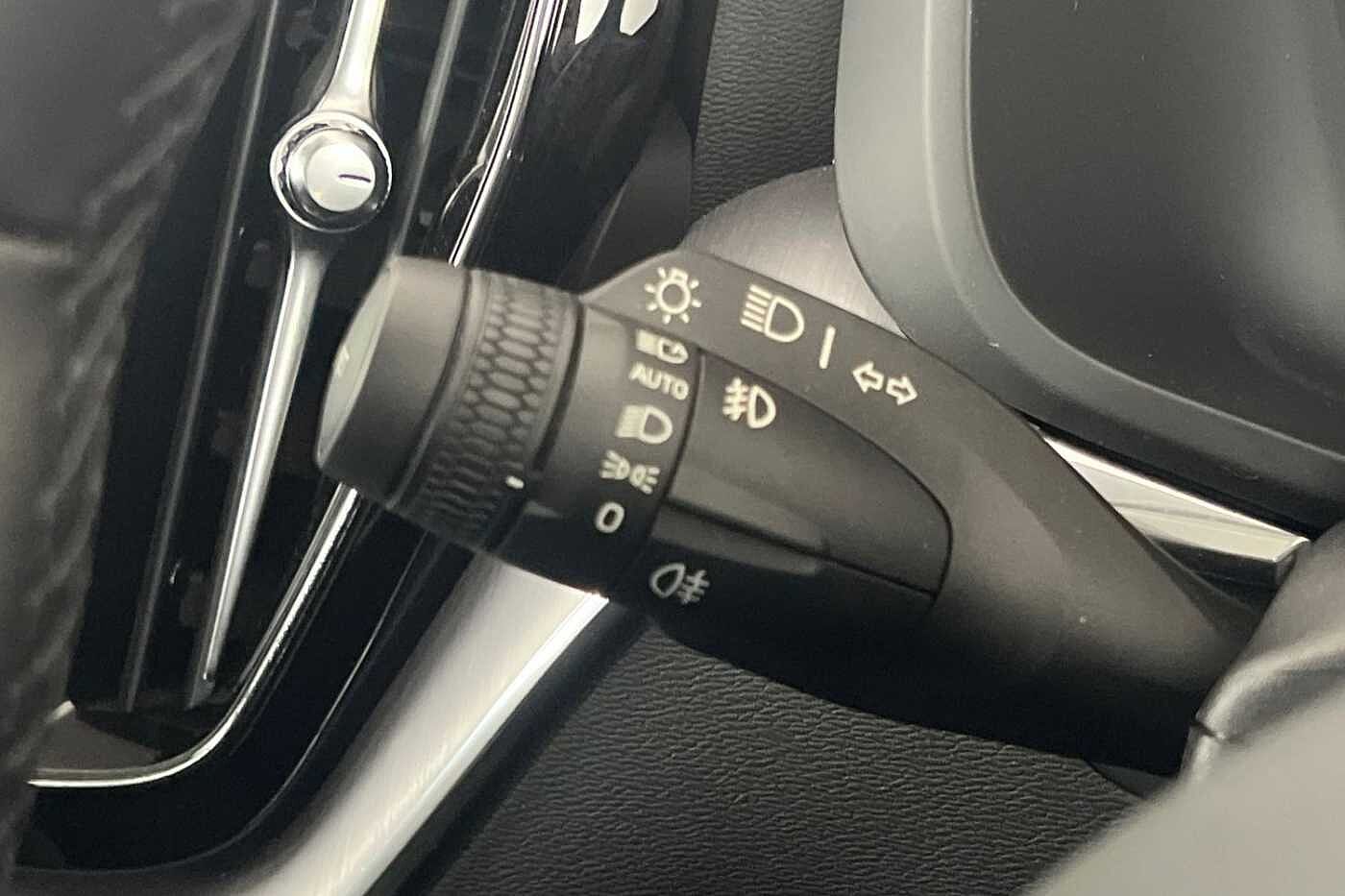 Used Volvo XC60 2022 for sale - 76130408: Photo 35