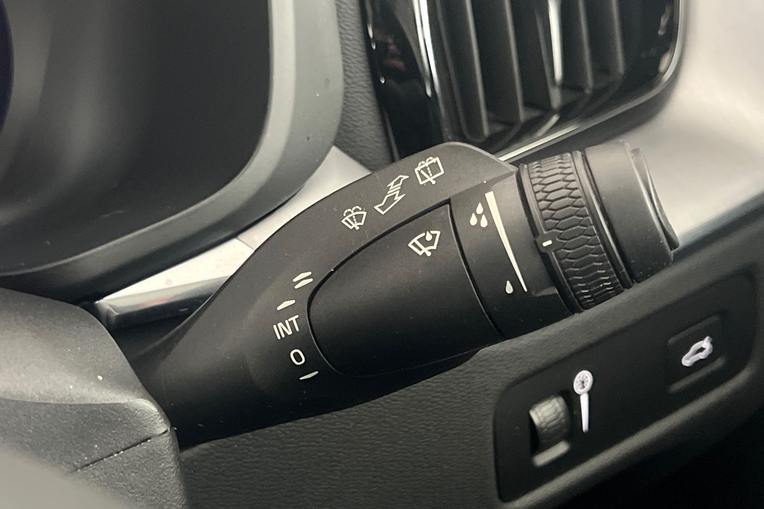 Used Volvo XC60 2022 for sale - 76130408: Photo 36
