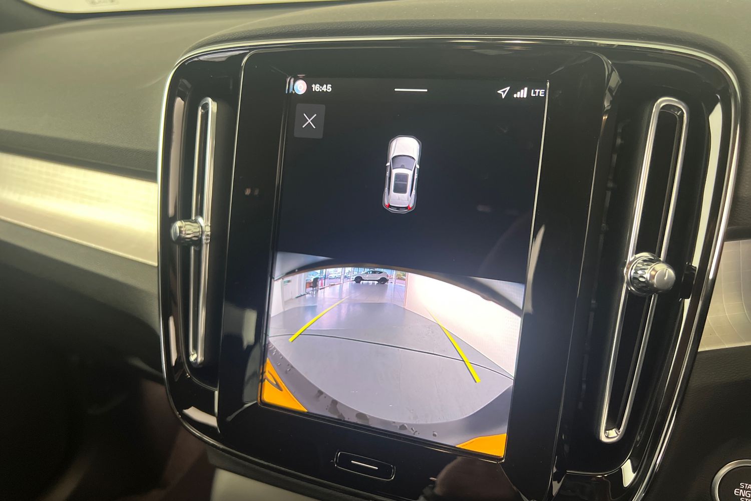 Used Volvo XC40 2025 for sale - 76614941: Photo 16